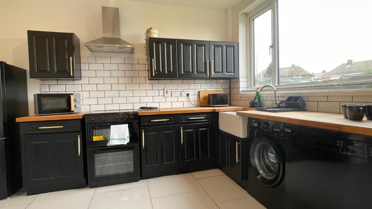 Fully Serviced Three Bed House In Durham Zewnętrze zdjęcie