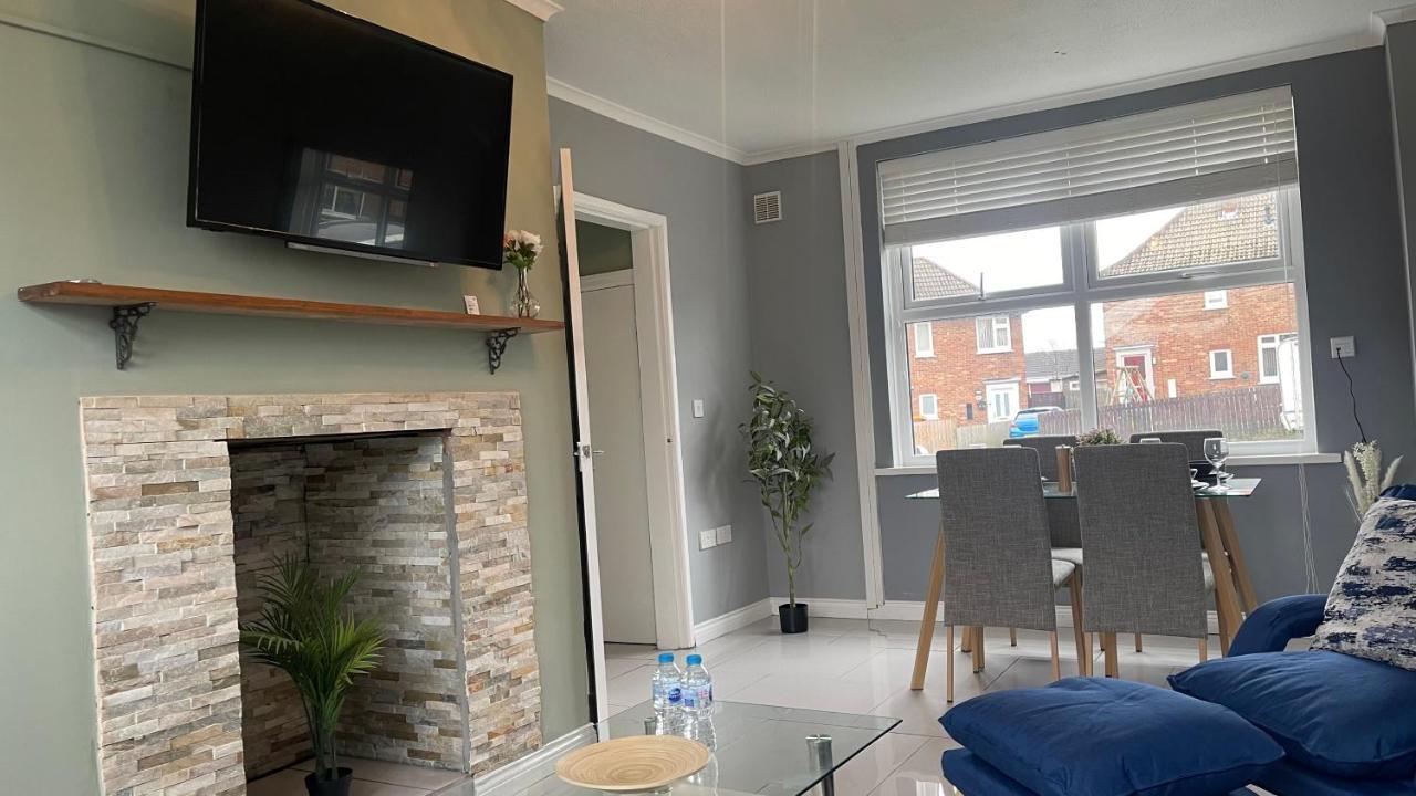 Fully Serviced Three Bed House In Durham Zewnętrze zdjęcie